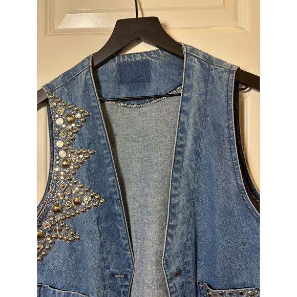Denim Vest with Silver Accents - VINTAGE- Size Medium - Picture 5 of 7